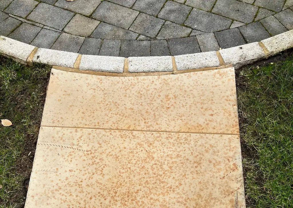 How to Get Rust Off Patio Slabs